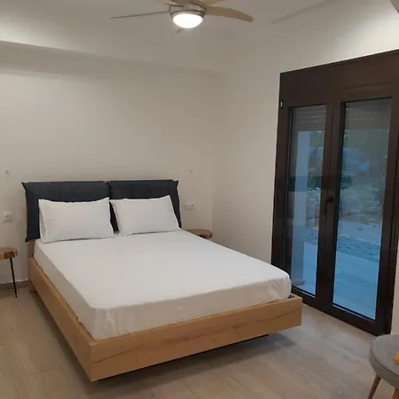 House 2 * Epidaurus